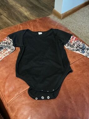 Tattoo sleeve top for toddler